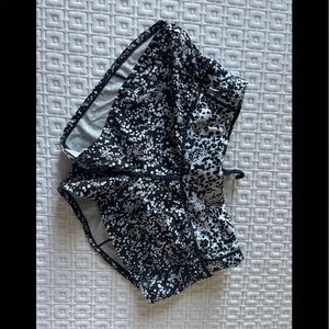 Lululemon speed up shorts